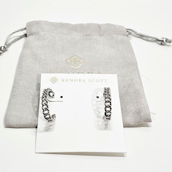 Kendra Scott Grier Rhodium Plated Over Brass Silver Tone Curb Link Hoop Earrings - Picture 2 of 5